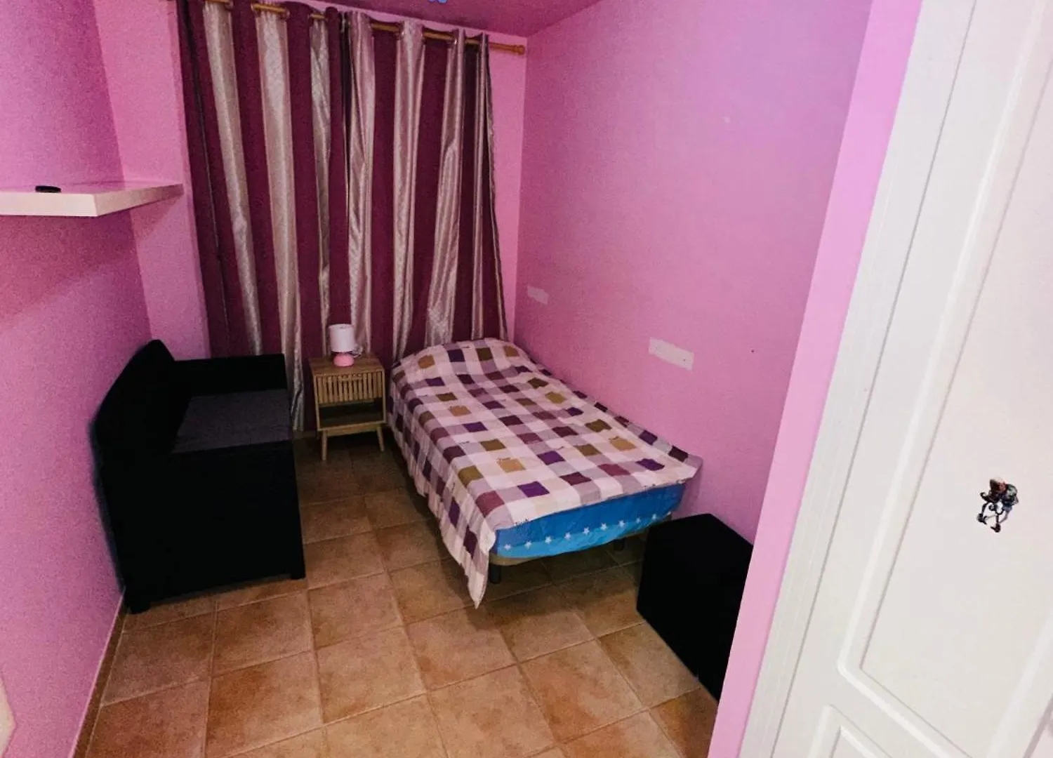 Apartment 3 Bedrooms Los Cristianos Communal Pool Free Wifi Spain