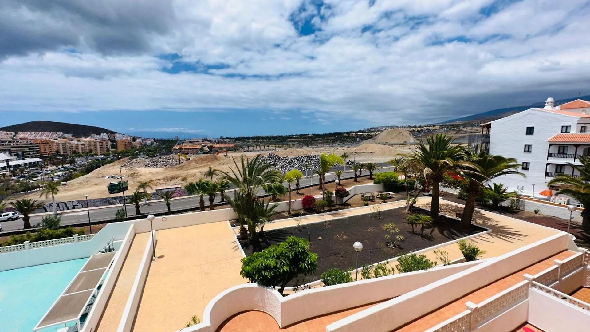 3 Bedrooms Los Cristianos Communal Pool Free Wifi 0*, Los Cristianos (Tenerife) Spain