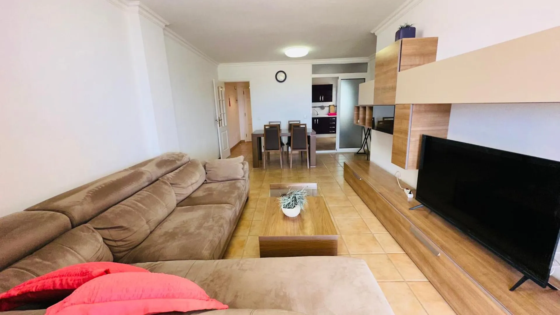 3 Bedrooms Los Cristianos Communal Pool Free Wifi Apartment Los Cristianos (Tenerife)