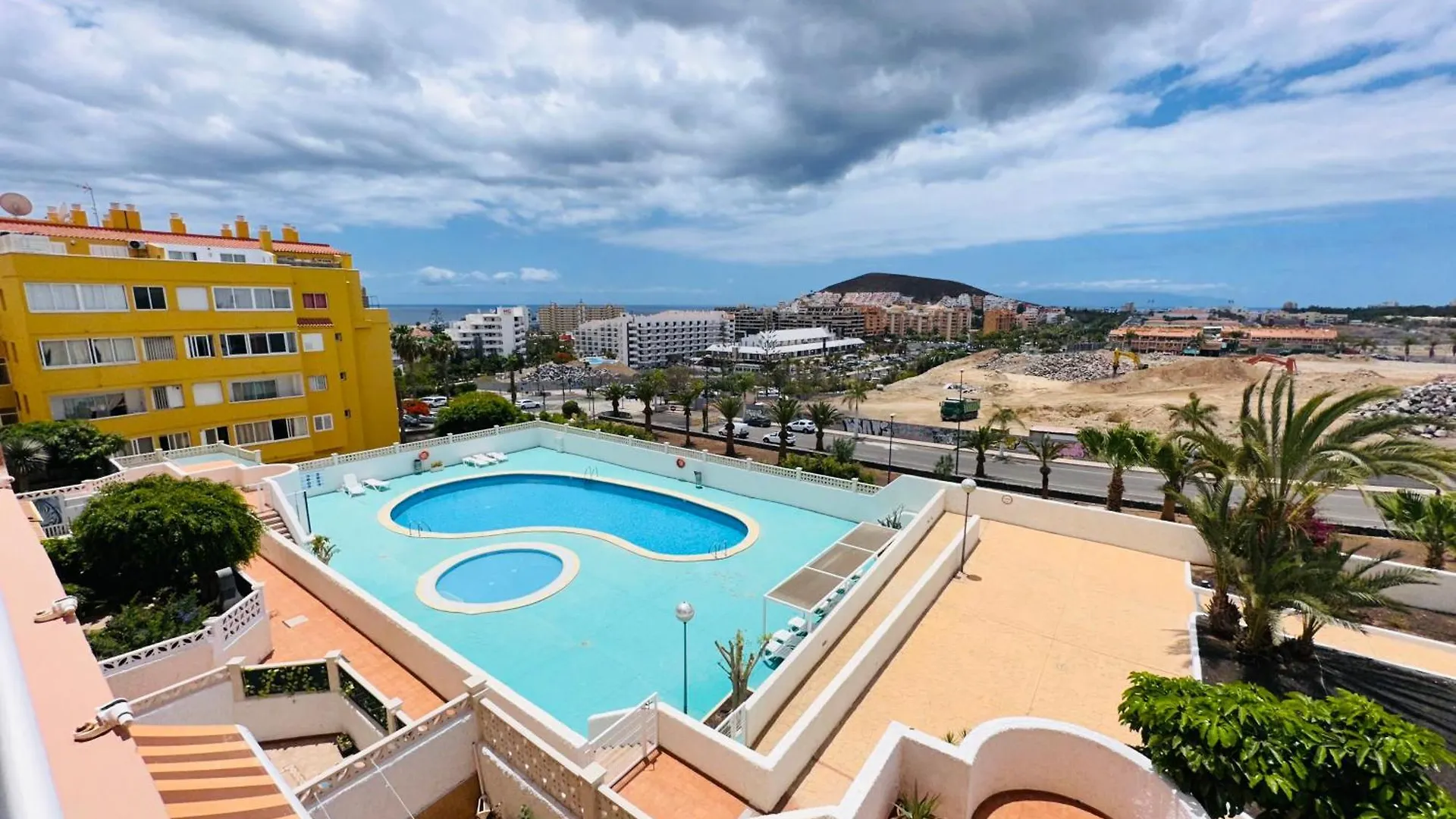 3 Bedrooms Los Cristianos Communal Pool Free Wifi Los Cristianos (Tenerife)